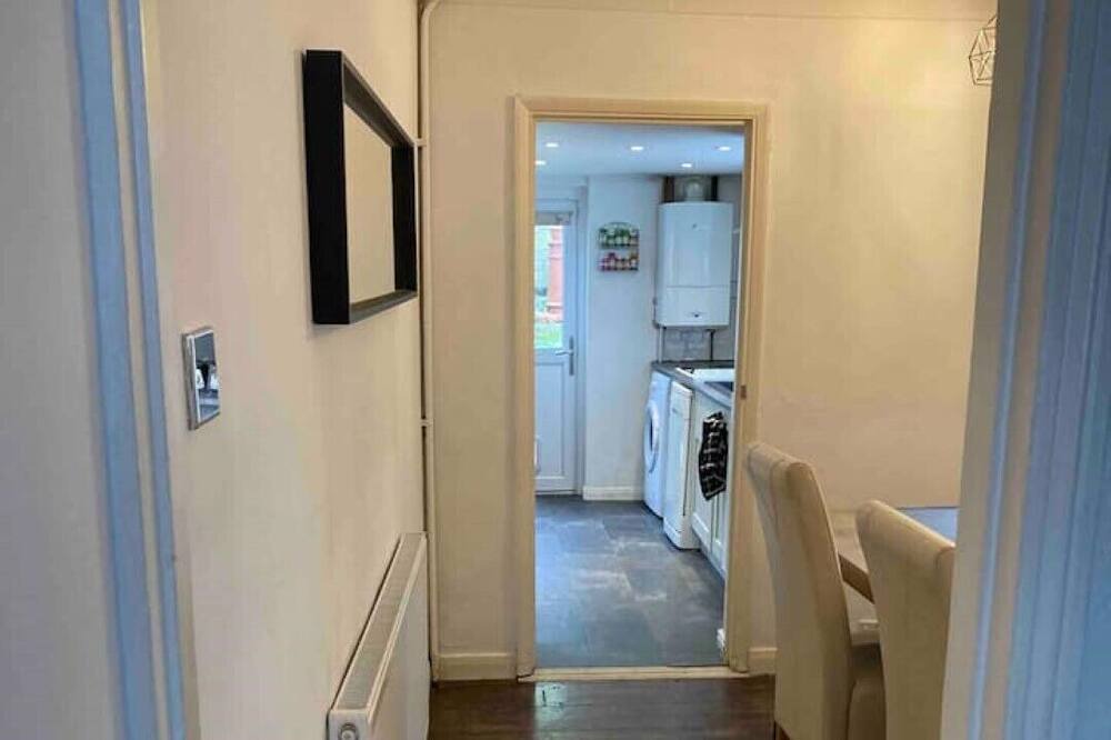 Photo of Others in Calcot