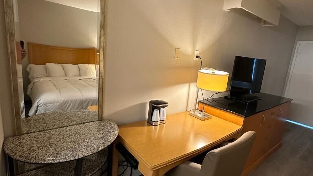 Photo of Bedroom in Lanett