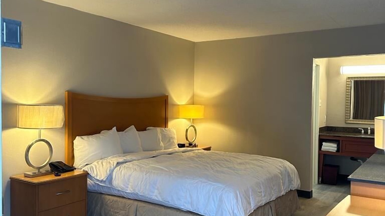 Photo of Bedroom in Lanett