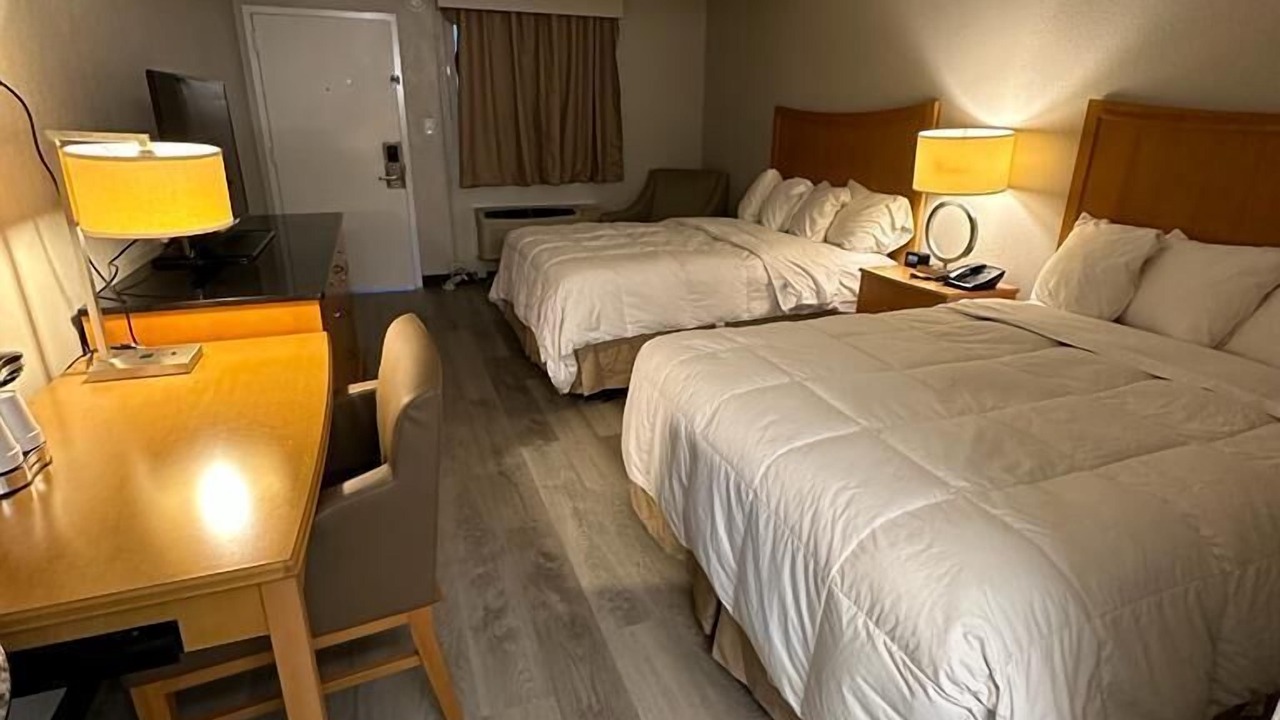 Photo of Bedroom in Lanett