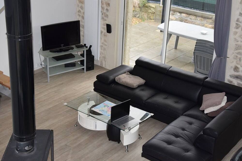 Photo of Livingroom in Bazoches-les-Hautes