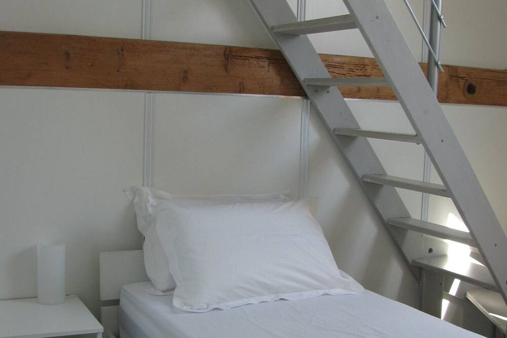 Photo of Bedroom in Bazoches-les-Hautes