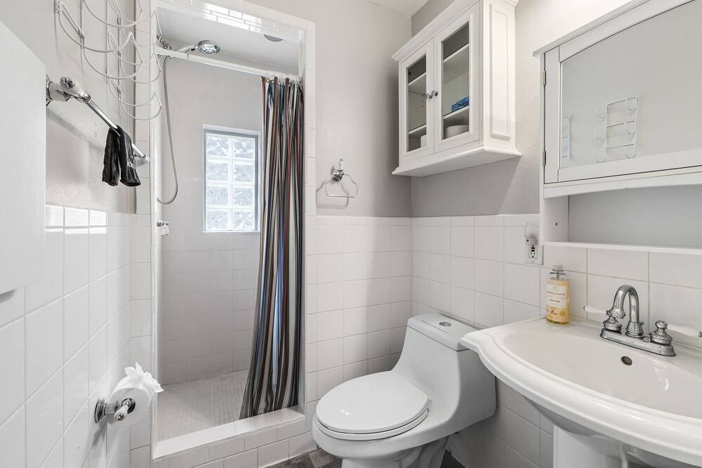 Photo of Bathroom in Lower Basin Lake Travis