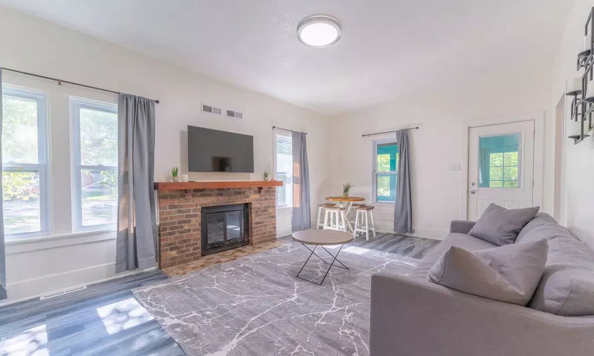 Photo of Livingroom in Champlin