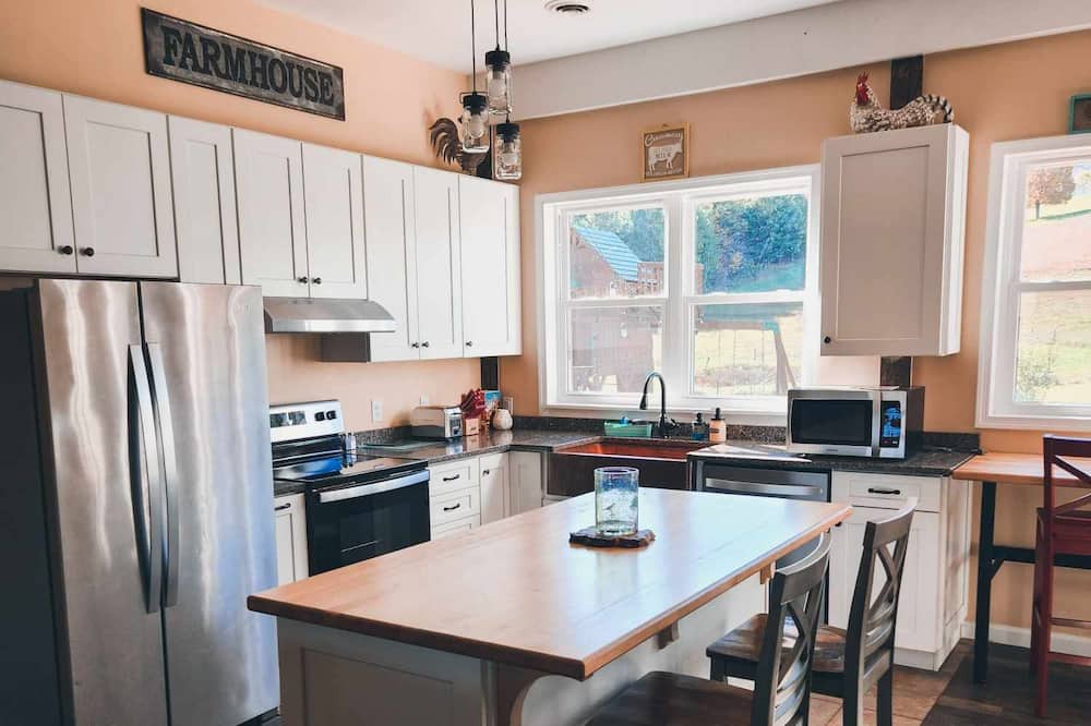 Photo of Kitchen in Craig Creek