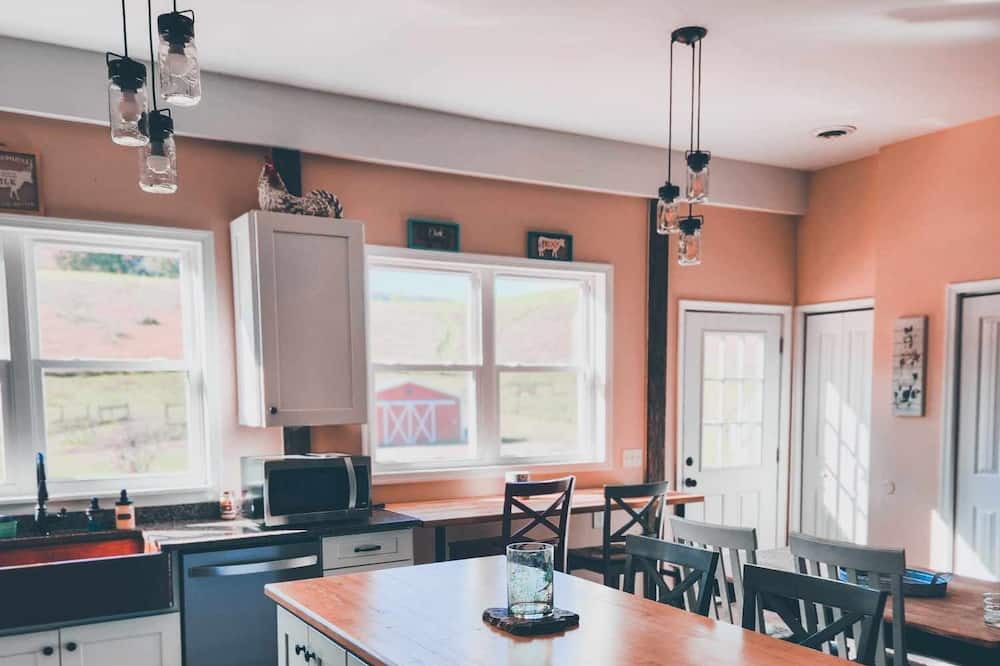 Photo of Kitchen in Craig Creek