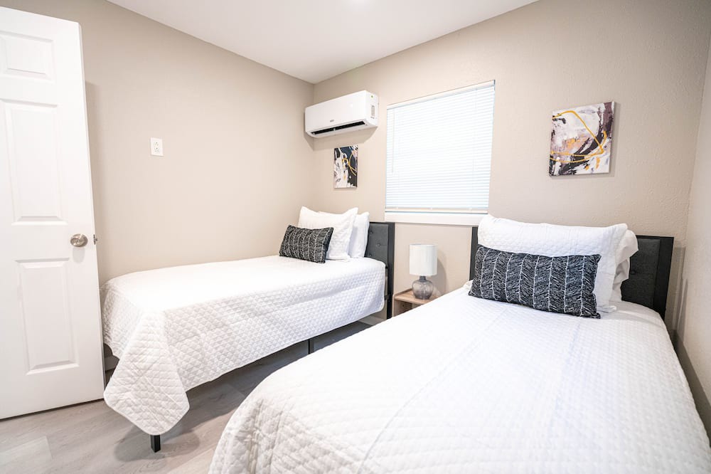 Photo of Bedroom in University