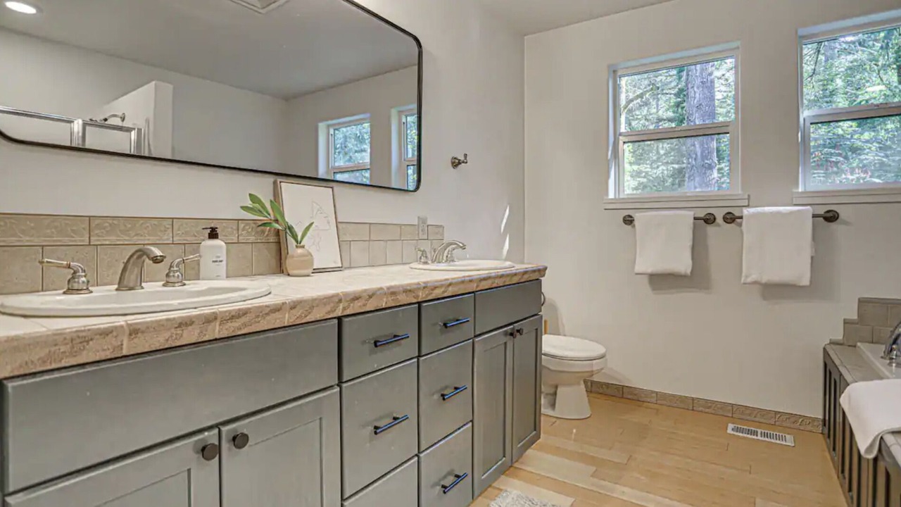 Photo of Others in Brightwood