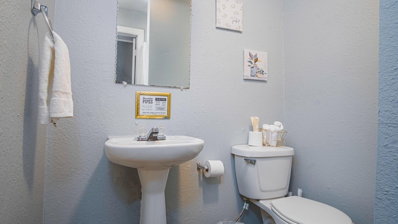 Photo of Bathroom in Nevada Street