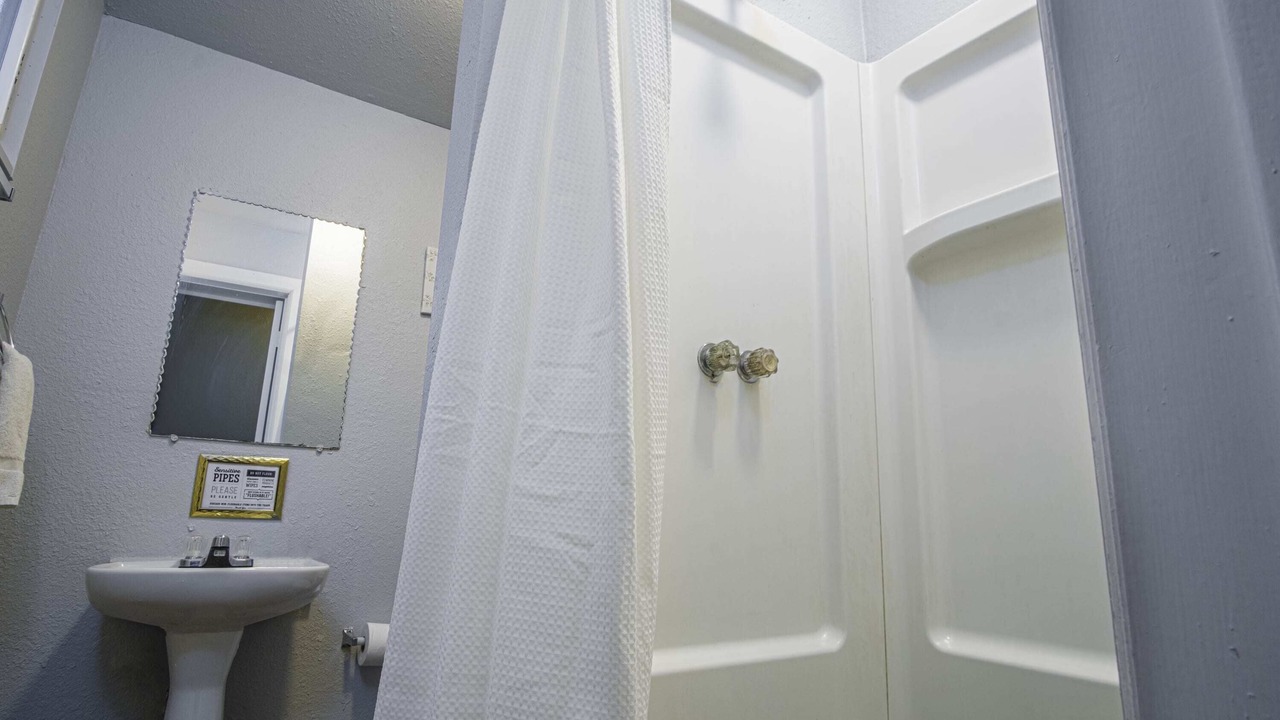 Photo of Bathroom in Nevada Street