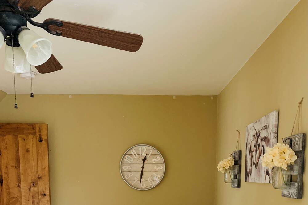 Photo of Bedroom in Craig