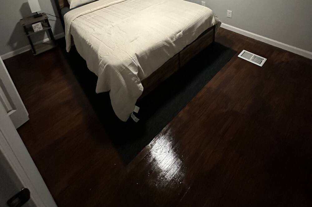 Photo of Bedroom in Collier Heights