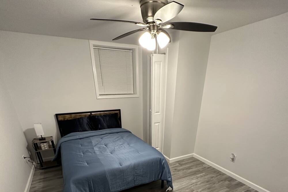 Photo of Bedroom in Collier Heights