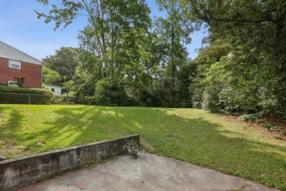 Photo of Outdoor in Collier Heights