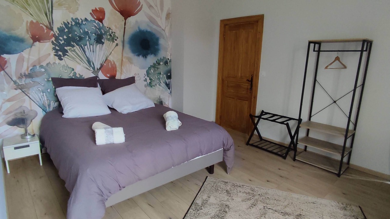 Photo of Bedroom in Puygaillard-de-Quercy