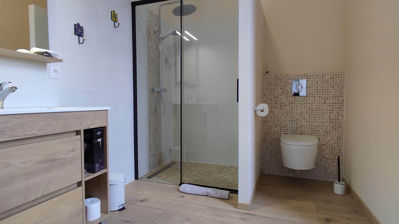 Photo of Bathroom in Puygaillard-de-Quercy