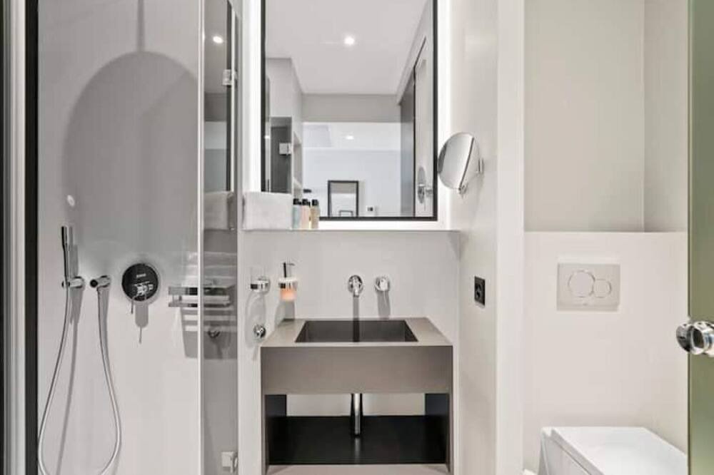 Photo of Bathroom in Glattbrugg