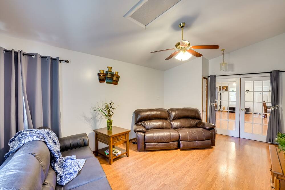 Photo of Livingroom in Jefferson Heights
