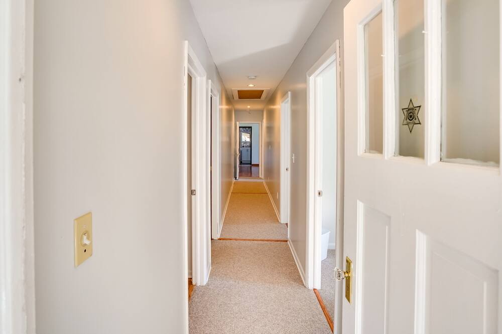 Photo of Others in Jefferson Heights