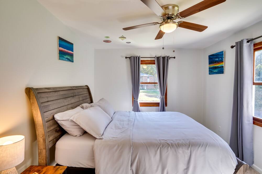 Photo of Others in Jefferson Heights