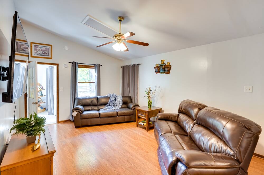 Photo of Bedroom in Jefferson Heights