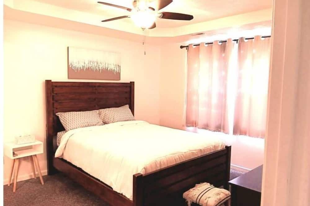 Photo of Bedroom in Radcliff