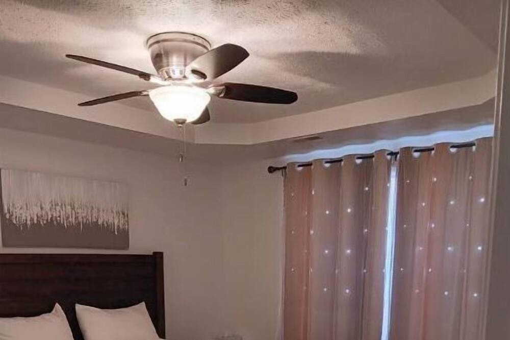 Photo of Bedroom in Radcliff