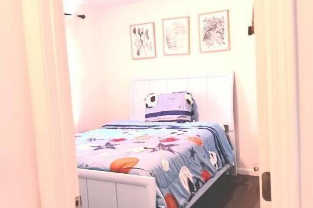 Photo of Bedroom in Radcliff