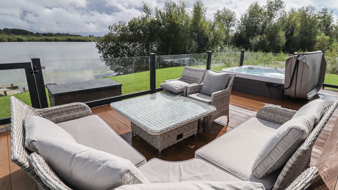 Photo of Outdoor in Oakmere