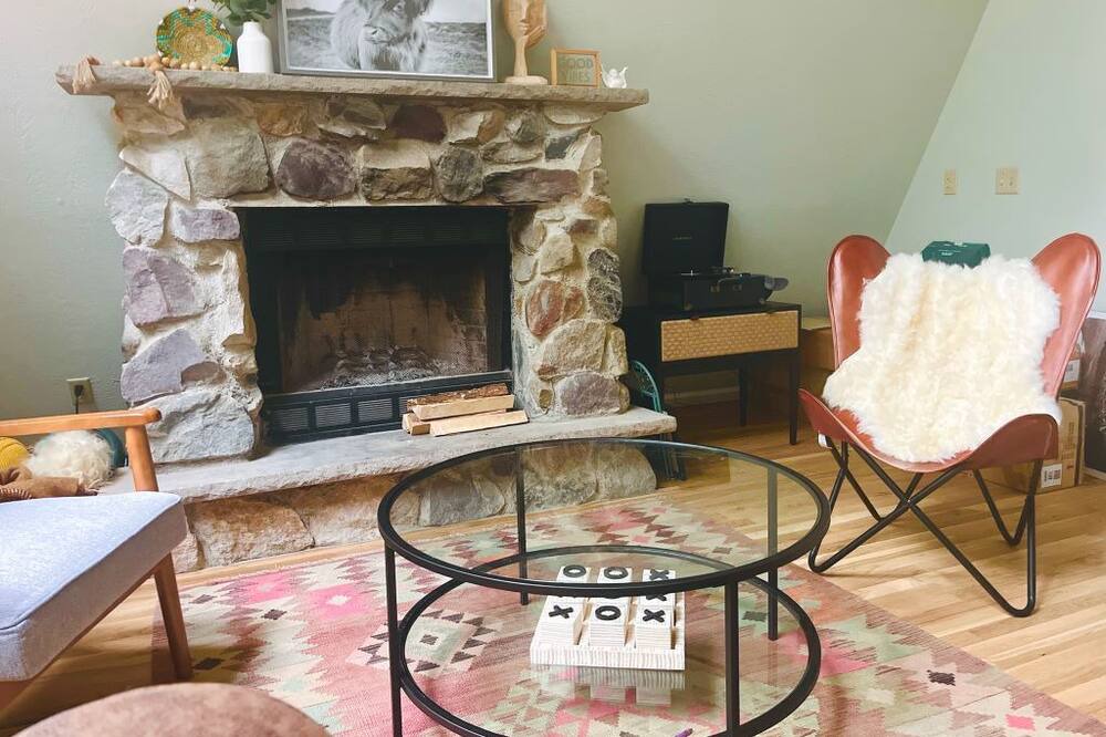 Photo of Others in Henryville