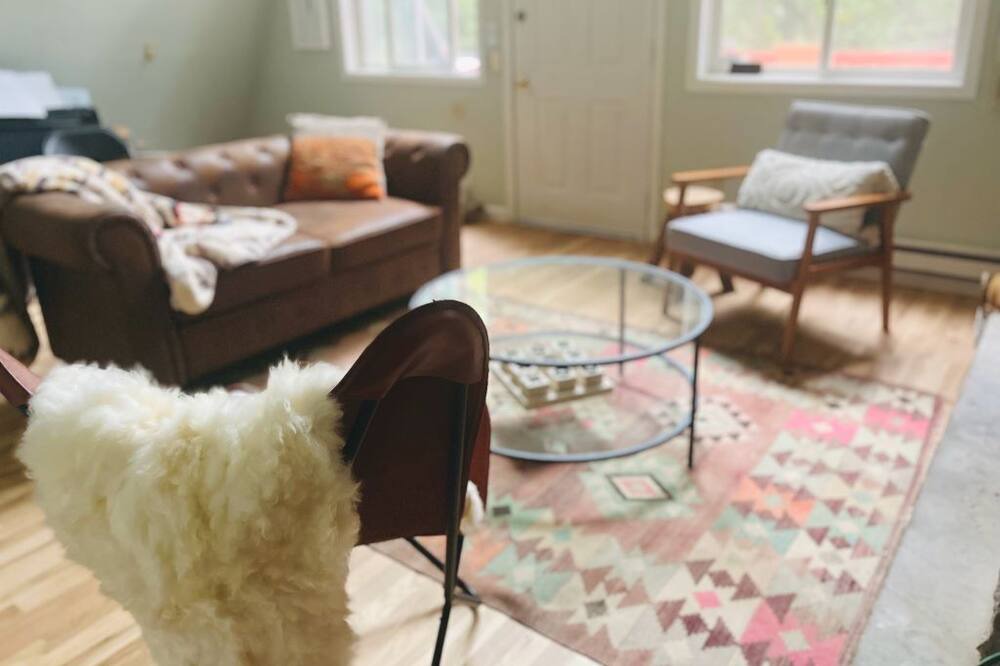 Photo of Others in Henryville