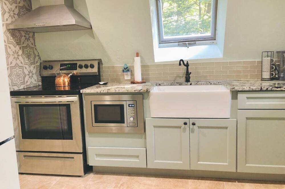 Photo of Kitchen in Henryville