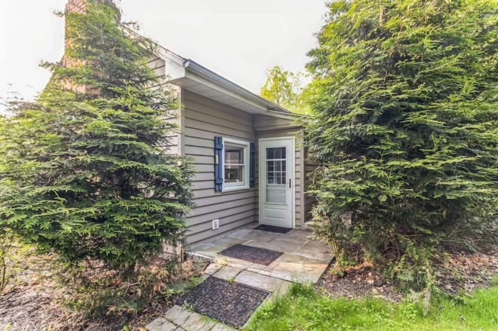 Photo of Outdoor in Firthcliffe