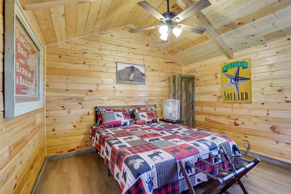 Photo of Bedroom in Caledonia