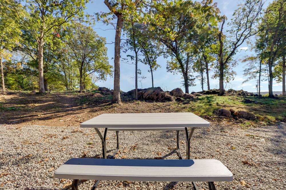 Photo of Outdoor in Caledonia