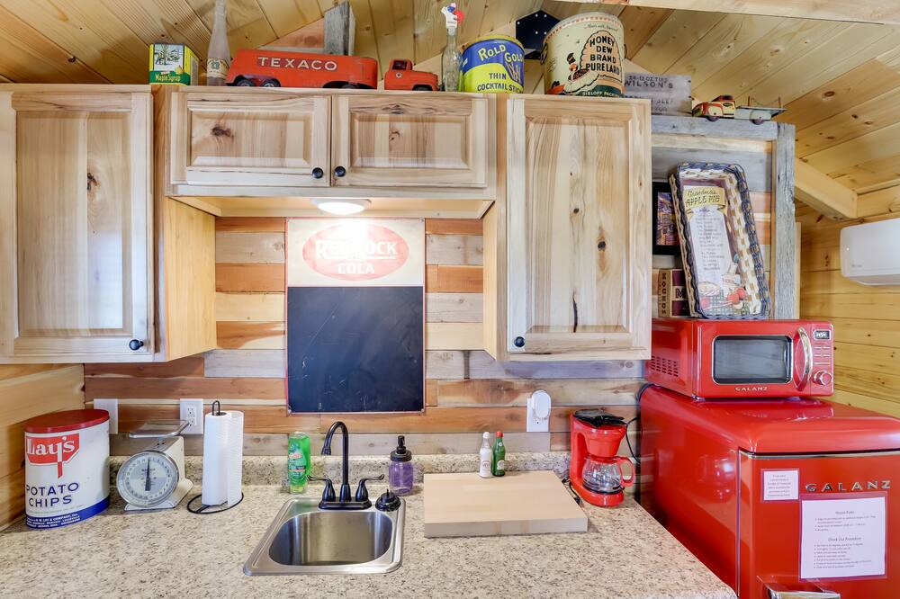 Photo of Kitchen in Caledonia