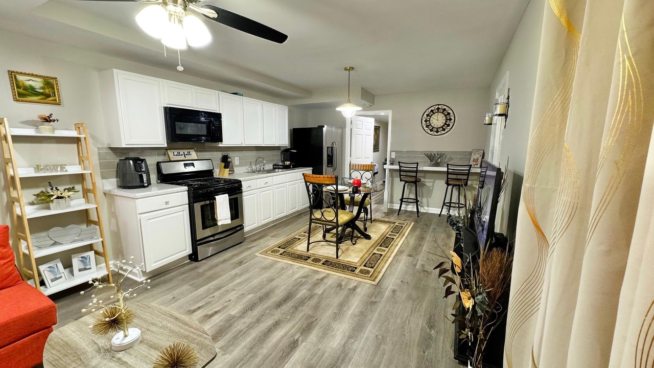 Photo of Livingroom in Dacula