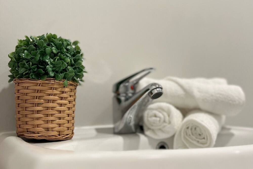 Photo of Bathroom in Mayfield