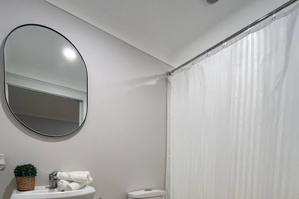 Photo of Bathroom in Mayfield