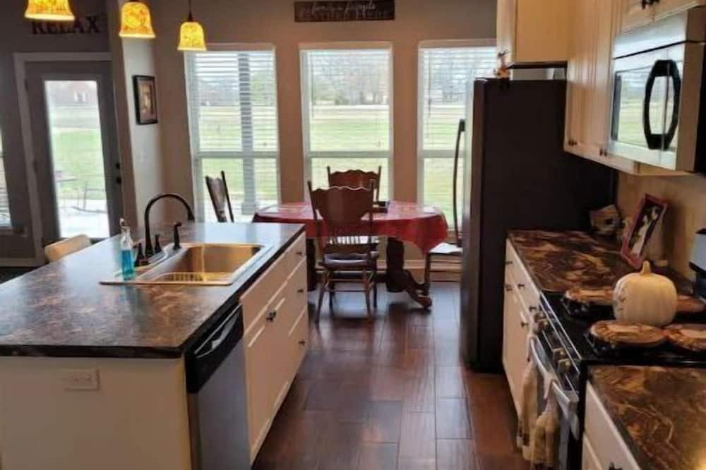 Photo of Kitchen in Verdigris