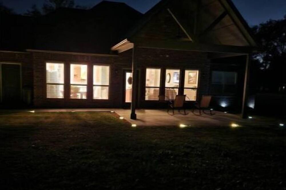 Photo of Outdoor in Verdigris