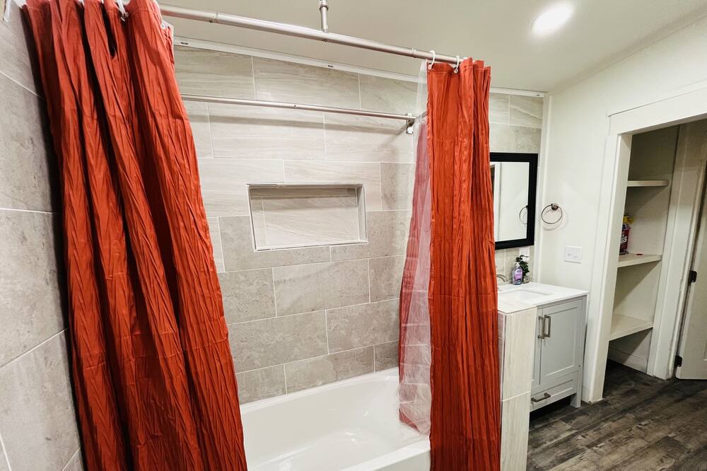 Photo of Bathroom in Battle Creek