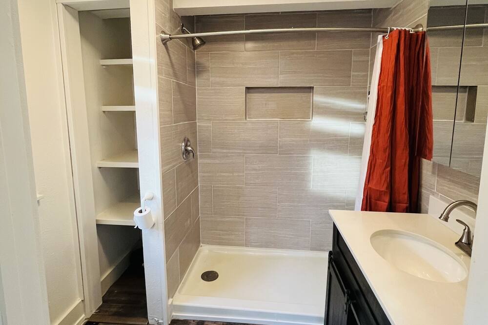 Photo of Bathroom in Battle Creek