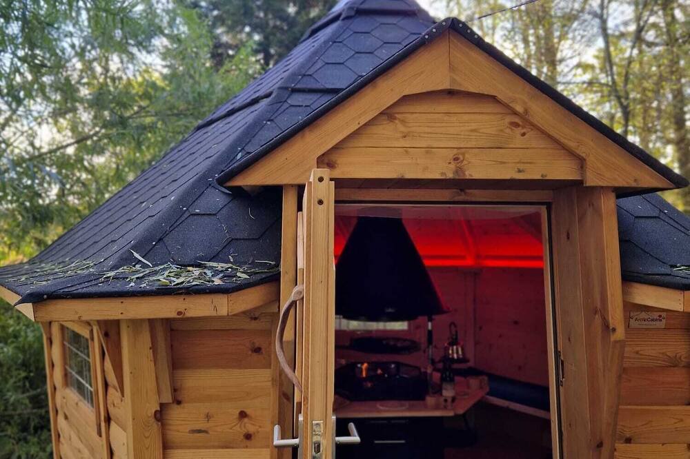 Photo of Others in Wing