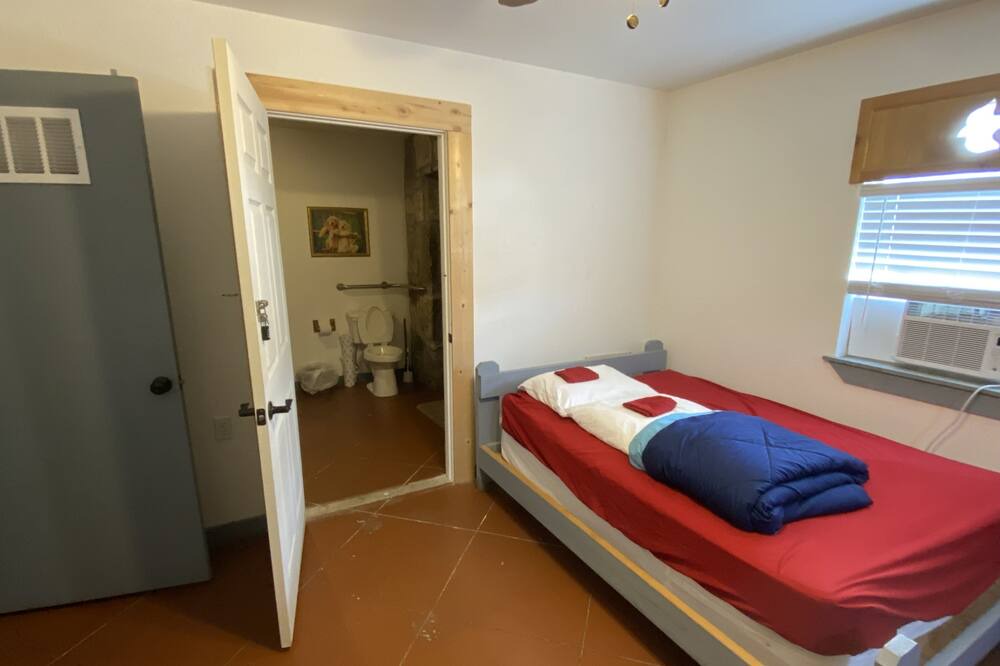 Photo of Bedroom in Hico