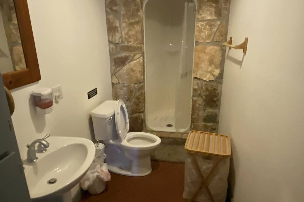 Photo of Bathroom in Hico