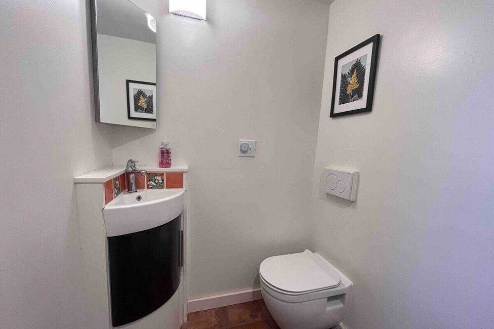 Photo of Bathroom in Crestone