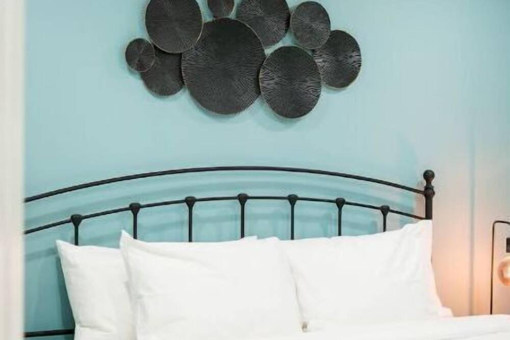 Photo of Bedroom in Erin