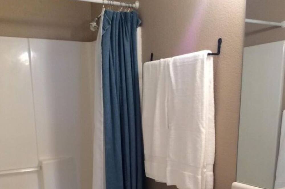Photo of Bathroom in Boulder Ridge