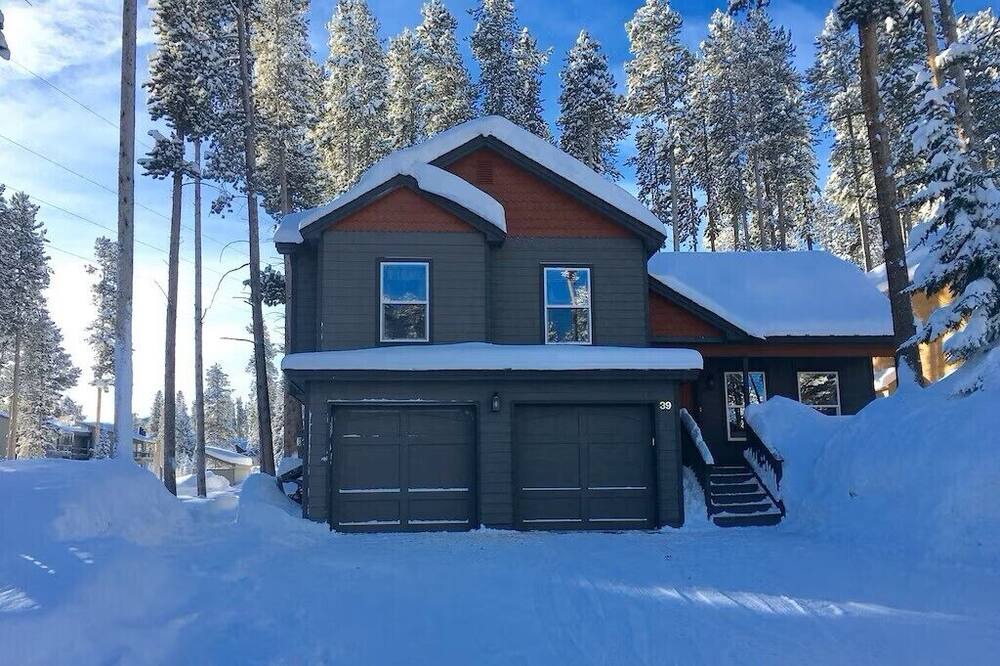 Photo of Others in Boulder Ridge